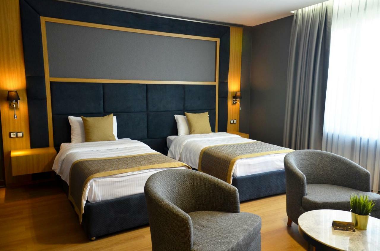 Hotel Konak モムチルグラト エクステリア 写真